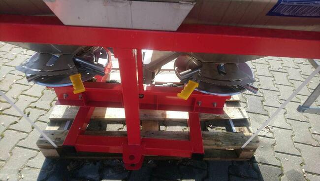 Rozsiewacz nawozu 400 / 600 / 800 / 1000