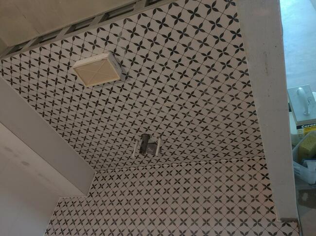 Układanie glazury terakoty gresu