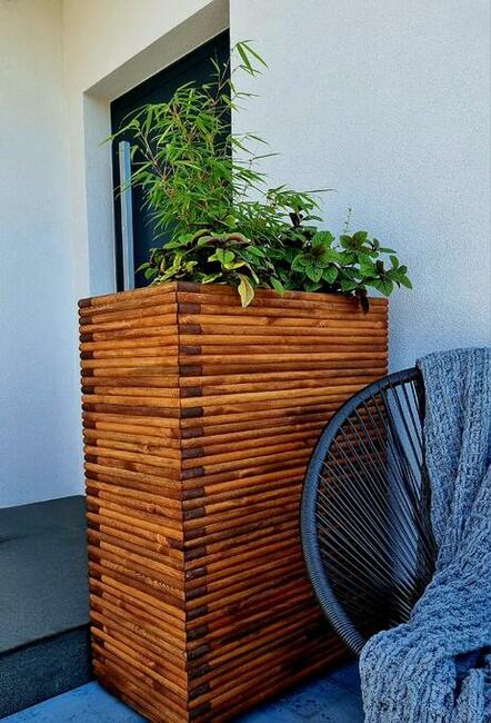 Donica masywna drewniana 3D, prostokątna, ogrodowa tarasowa
