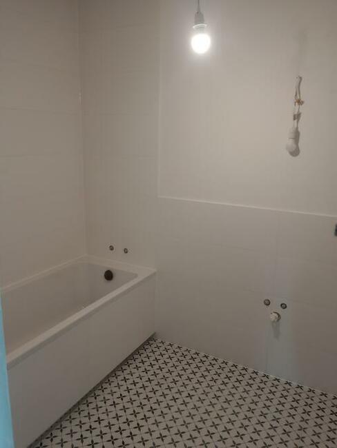 Układanie glazury terakoty gresu