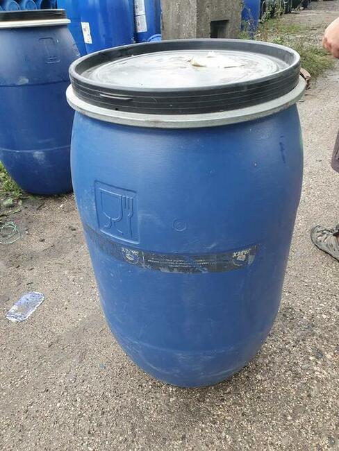 beczki plastikowe 220l - czyste