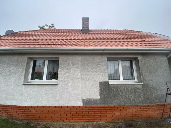 Czyszczenie elewacji ścian ogrodzeń ciśnieniowe i chemiczne