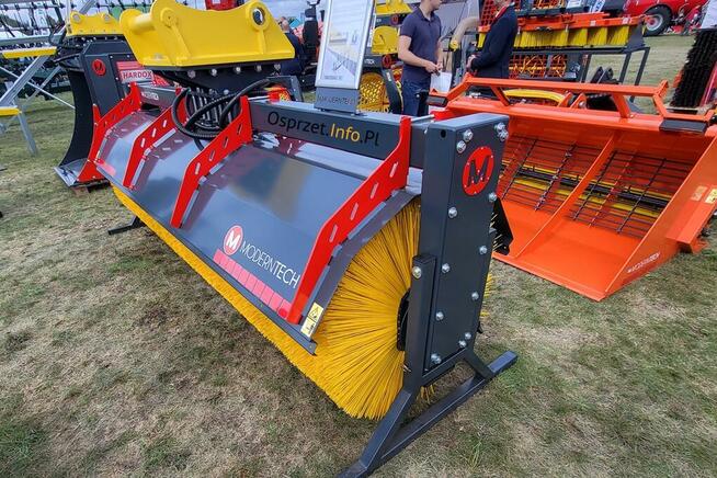 Zamiatarka do koparki do dużych powierzchni – ZMD