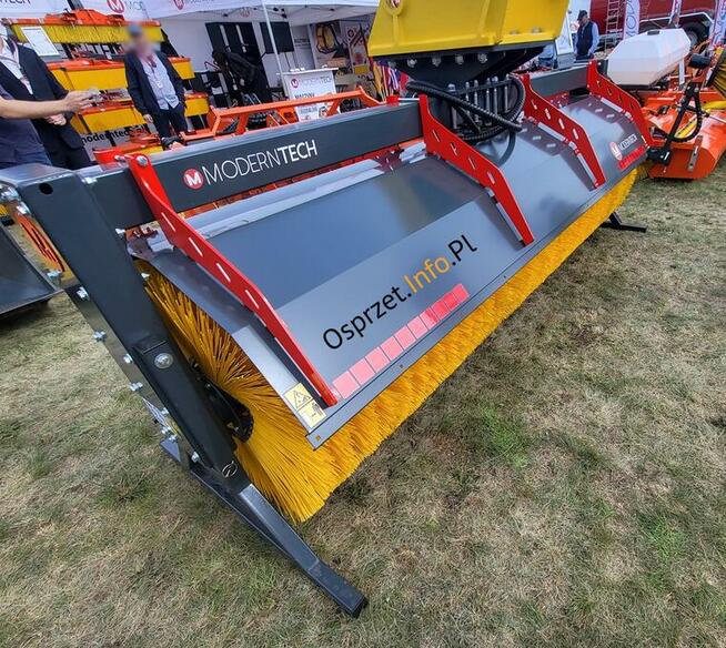 Zamiatarka do koparki do dużych powierzchni – ZMD