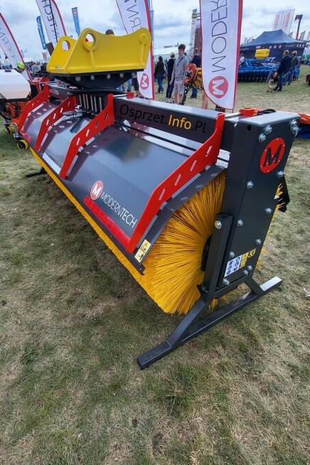 Zamiatarka do koparki do dużych powierzchni – ZMD
