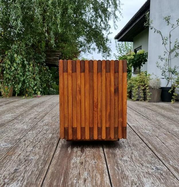 Ławka masywna, siedzisko drewniane ogrodowe 3D