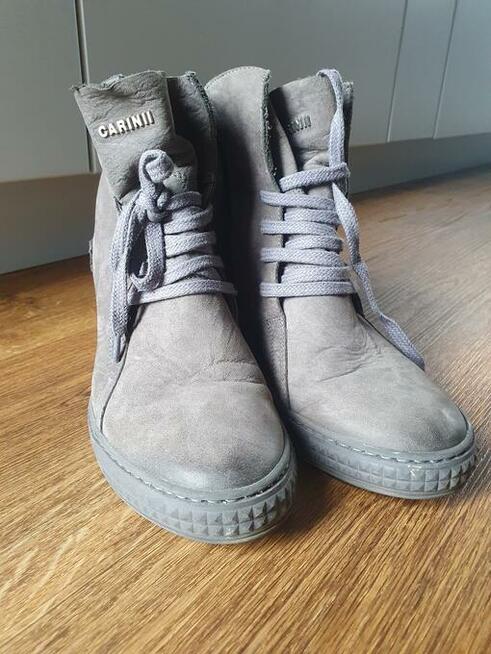 botki carinii na koturnie w rozm. 39