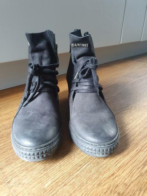 botki carinii na koturnie w rozm. 39