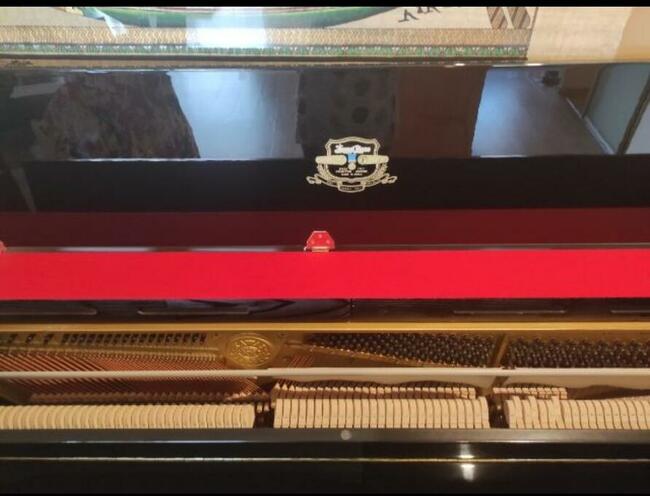 Sprzedam pianino Kawai