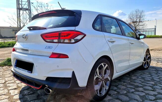 Hyundai i30 kombi na wynajem wypozycz auto Wrocław TANIO