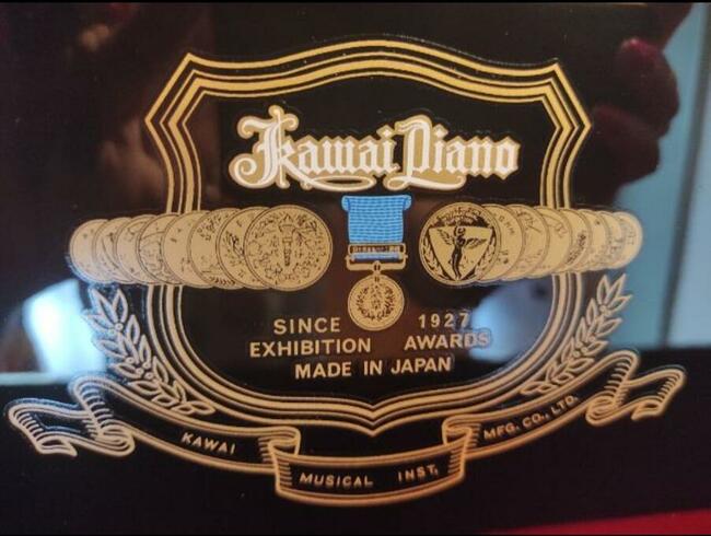 Sprzedam pianino Kawai