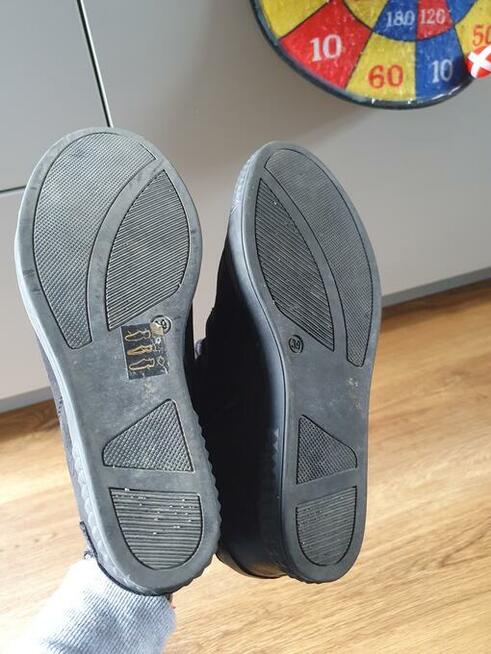 botki carinii na koturnie w rozm. 39