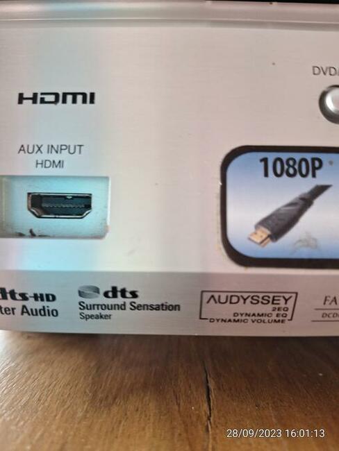 Zestaw amplituner+ nagrywarka + głośnik centralny