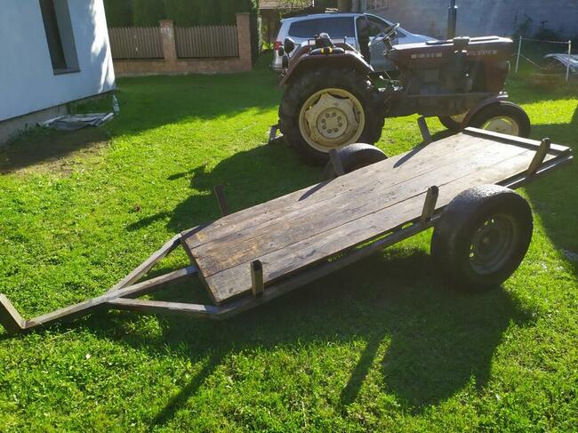 Ciągnik Ursus C-330 z wozem