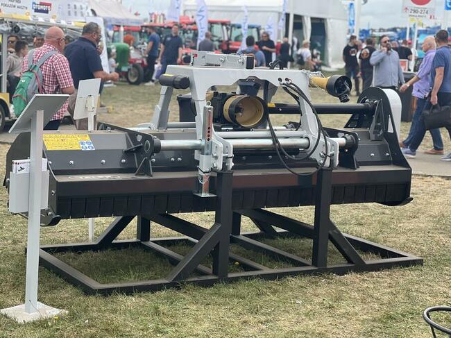 Kosiarka bijakowa 280 cm 2,8m wałek Wom PTO młotki przesuw b