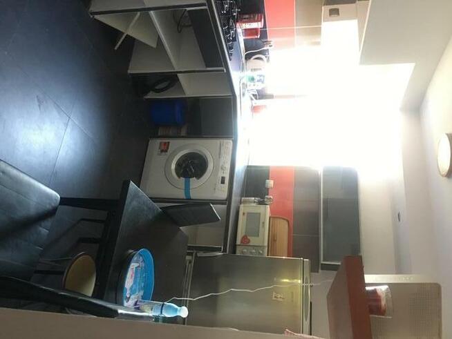 Pokoj fajny ! Przyjemny, jasny, przestrzenny!