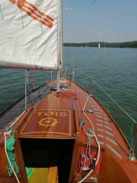 Jacht drewniany mak 666 Tojs