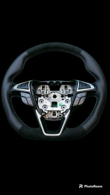 Kier Center - obszywanie kierownic, modyfikacja owalu