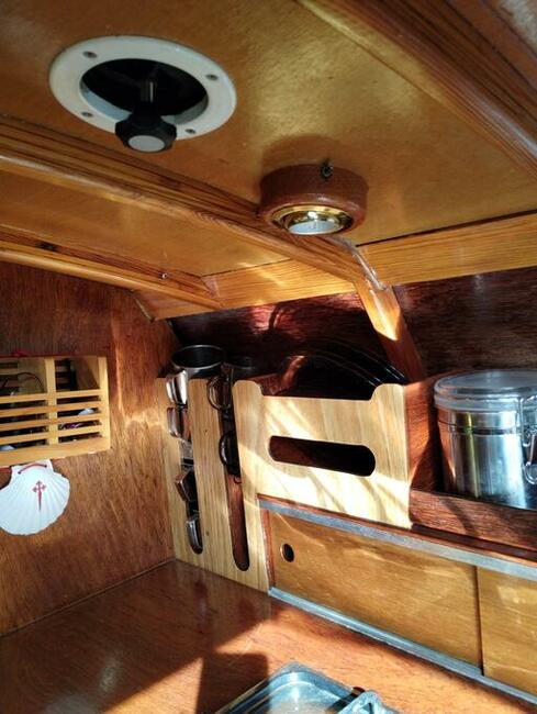 Jacht drewniany mak 666 Tojs