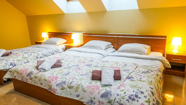 Duży dom dla grup nad jeziorem weekend na mazurach jacuzzi