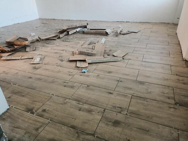 Praca od zaraz dla Glazurnika , pomocnik glazurnika