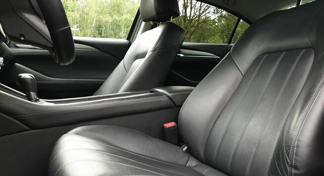 Mazda 6 benzyna aut. 2.5 sedan 2019 SkyPassion bezwypadkowy