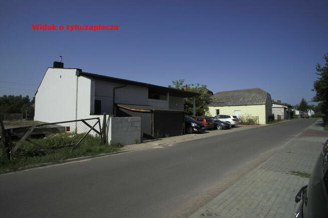 Budynek usługowo-handlowy, Trawniki centrum