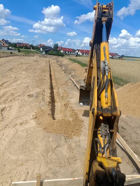 Prace ziemne koparkami, wyburzenia, transport