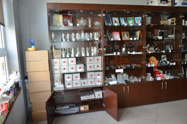 Witryna regał biurowy z szybą 210 x 90 x 36 cm płyta meblowa