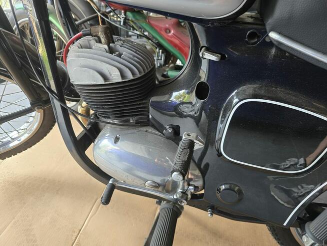 SHL motor stan bdb zarejestrowany ,pali.jezdzi, opłacony jak