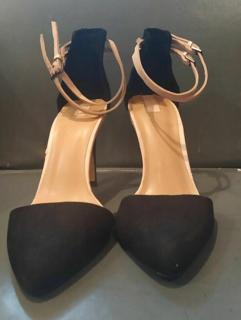 Szpilki czarne Stradivarius, rozmiar 39