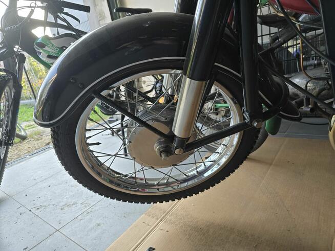 SHL motor stan bdb zarejestrowany ,pali.jezdzi, opłacony jak