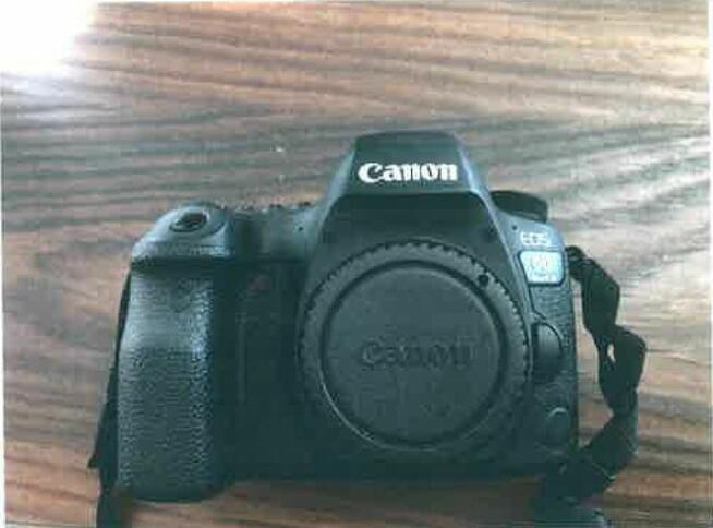 Syndyk sprzeda aparat fotograficzny Canon za 30% ceny