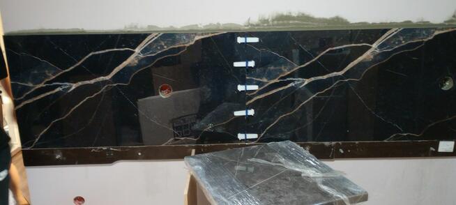 Układanie glazury terakoty gresu