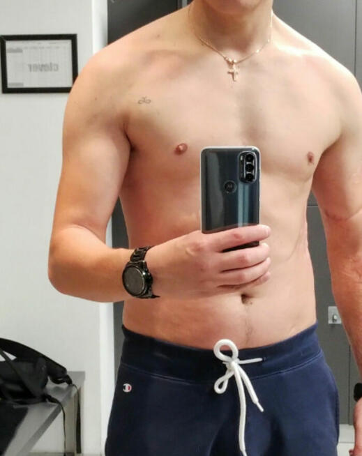 Realny. Poznam konkretną parę