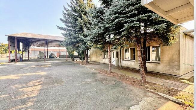 Komercja, plac utwardzony 0,59 ha, Staromieście