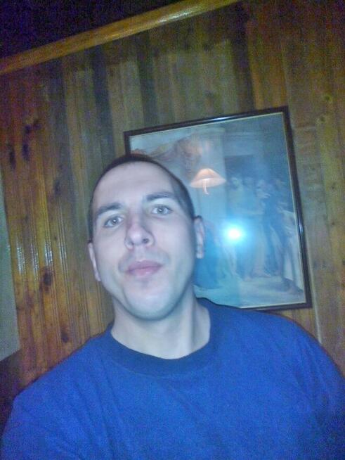 Fajny miły facet lat 43 zaprzyjaźni się z fajna Panią