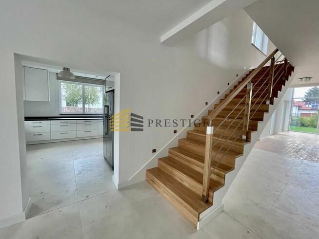 Luksusowy dom wolnostojący - salon 6m!