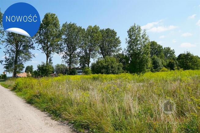 Działka pod zabudowę mieszkalno - usługową