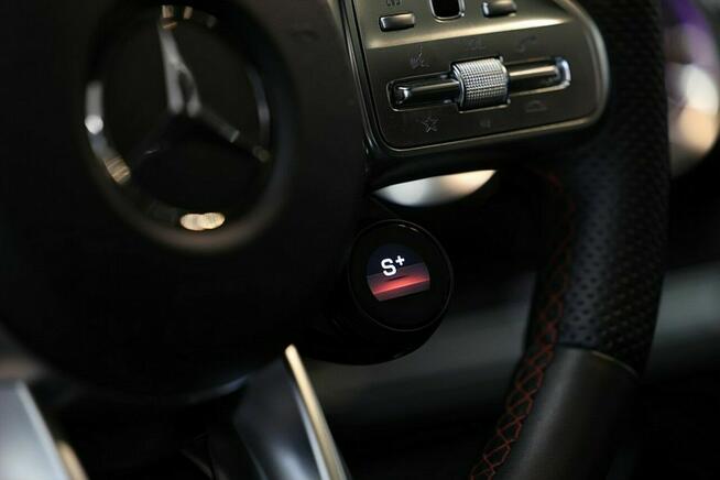 Mercedes-Benz AMG A 35 4MATIC Pano Night HUD