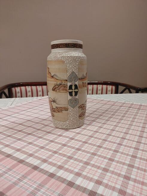 Stylowy dekoracyjny wazon z lat 70 – kolor piaskowy