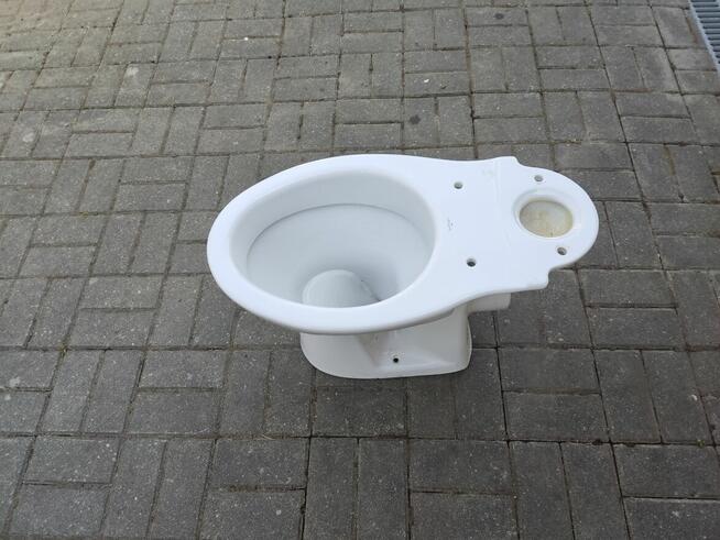 Wyposażenie łazienki, sanitariaty, szafki