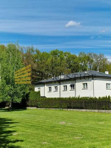 Urokliwy dom-bezpośrednie sąsiedztwo lasu Kabackie