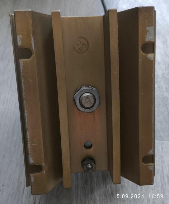 Tyrystor z radiatorem 80A 600V T R51-80-06 zabrze