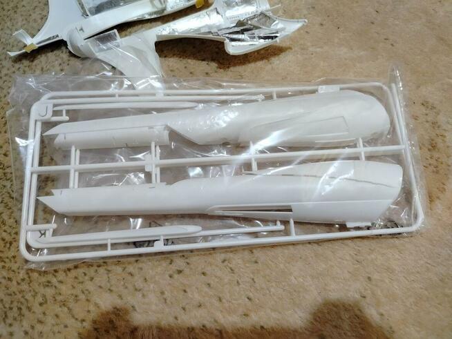 Model StaTrek Revell 1/500 – do dokończenia (z LED)