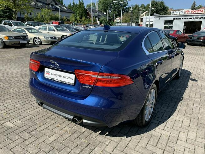 Jaguar XE 2.0 250 KM