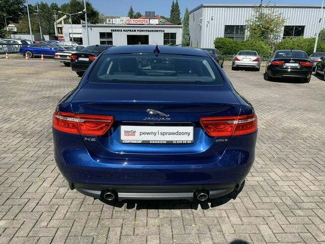 Jaguar XE 2.0 250 KM