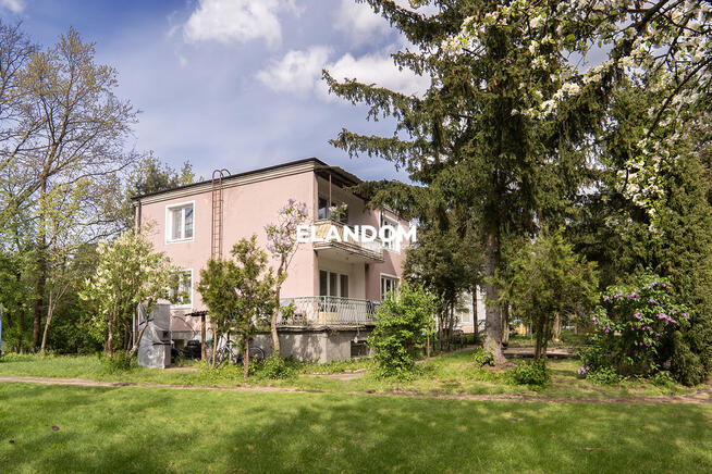 Dom z działką blisko lasu