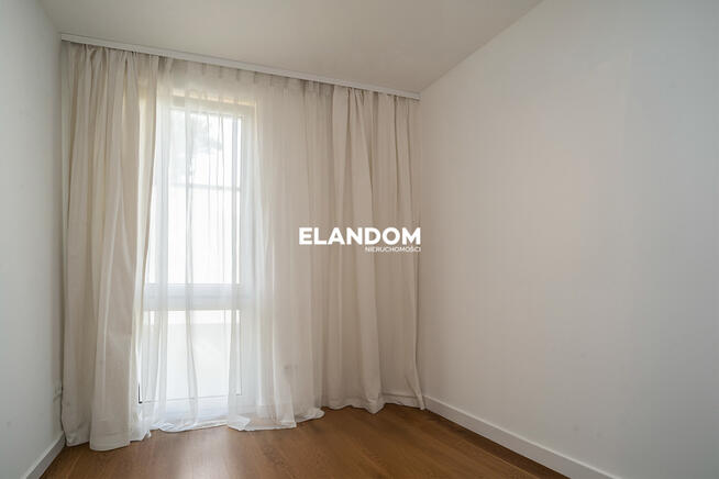 Nowy, gotowy do wprowadzenia z ogródkiem