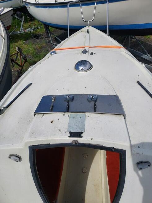 Jacht żaglowy 5 m na jezioro